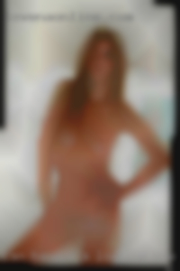 Can handle a looking bbw and is into lovers curves.